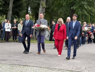 Mieszkańcy Elbląga uczcili 87. rocznicę napaści Związku Sowieckiego na Polskę 12