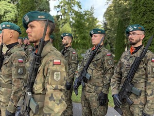 Mieszkańcy Elbląga uczcili 87. rocznicę napaści Związku Sowieckiego na Polskę 29