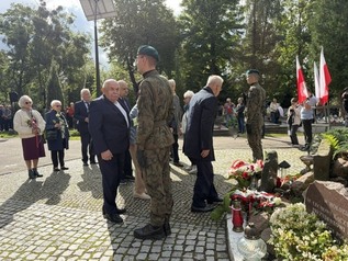 Mieszkańcy Elbląga uczcili 87. rocznicę napaści Związku Sowieckiego na Polskę 46