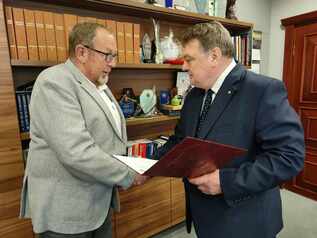 Jacek Nowiński pozostanie dyrektorem Biblioteki Elbląskiej 1