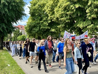 Studenci przejęli władzę 16