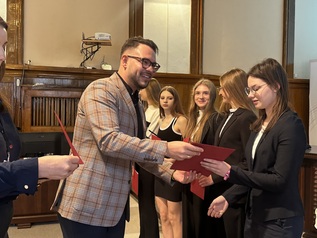 Stypendium na wyrównywanie szans edukacyjnych dla uczniów klas siódmych i ósmych szkół podstawowych z Gminy Miasta Elbląg 9