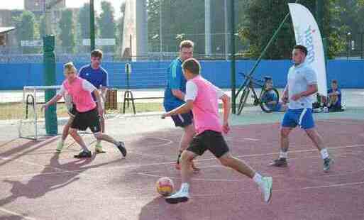 Zdjęcie do Turniej piłki nożnej 3x3 na Kalbarze 