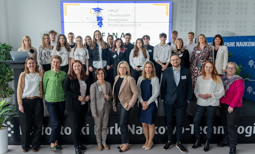 Zdjęcie do Zesp&oacute;ł z Elbląga w finale konkursu &quot;Start-up na 5-tkę&quot;