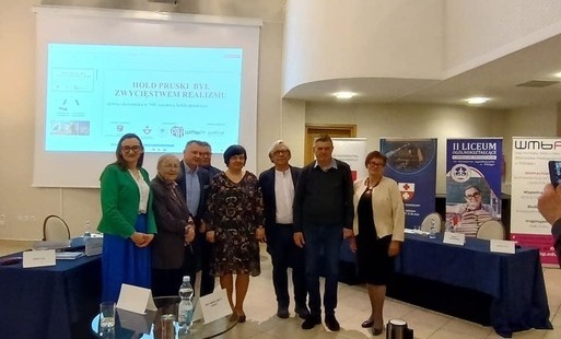 Zdjęcie do Hołd pruski zwycięstwem realizmu