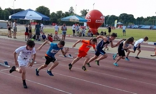 Zdjęcie do CZWARTKI LEKKOATLETYCZNE