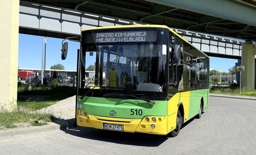 Zdjęcie do Autobusem linii nr 14 na święto 16 Żuławskiego Pułku Logistycznego Obrońc&oacute;w Westerplatte w Terminalu Portowym