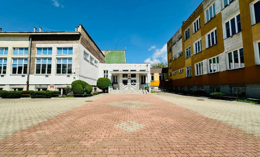 Zdjęcie do Kompleksowa termomodernizacja SP11, Żłobka nr 5 i DPS Niezapominajka