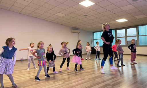 Zdjęcie do Bezpłatna Zumba Kids w tę sobotę