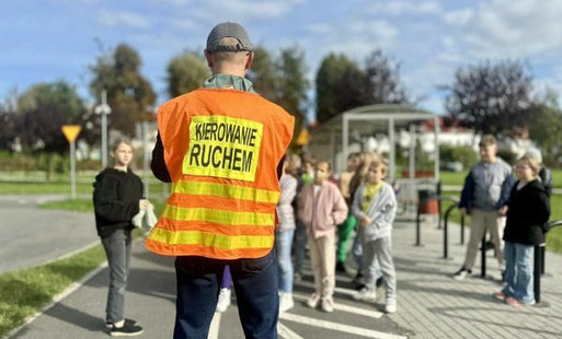 Zdjęcie do Pierwsze szkoły już są po warsztatach rowerowych z Markiem Kammem