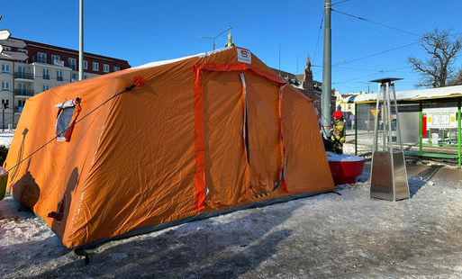 Zdjęcie do Ogrzewany namiot z ciepłymi napojami w centrum Elbląga