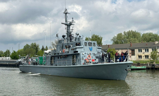 Zdjęcie do 16 Żuławski Pułk Logistyczny zaprasza na swoje święto. ORP Śniardwy wchodzi do Elbląga!