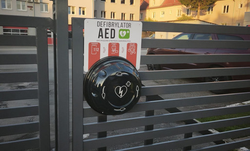 Zdjęcie do Elbląg stawia na bezpieczeństwo. W mieście pojawią się kolejne defibrylatory AED
