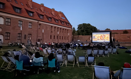 Zdjęcie do Letnie Kino pod Chmurką &ndash; zapraszamy na seans filmu F1!