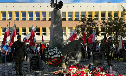 Zdjęcie do Oddali hołd bohaterom Polskiego Państwa Podziemnego