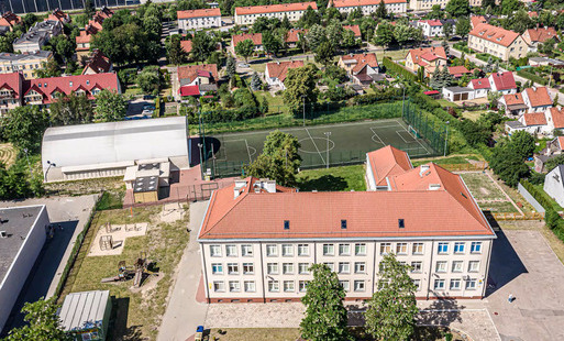 Zdjęcie do Powstanie nowoczesny i bezpieczny plac zabaw przy SP 14. Umowa z wykonawcą podpisana!
