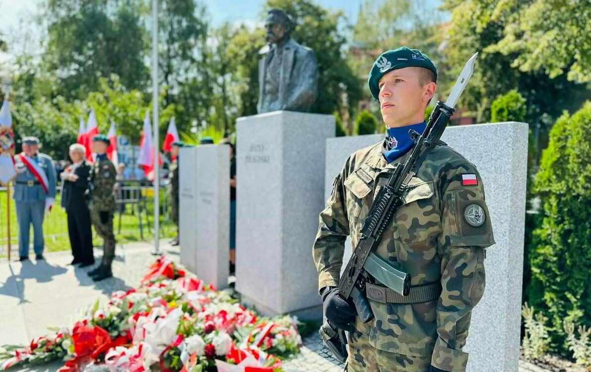 Elblążanie uczcili 104 rocznicę Bitwy Warszawskiej